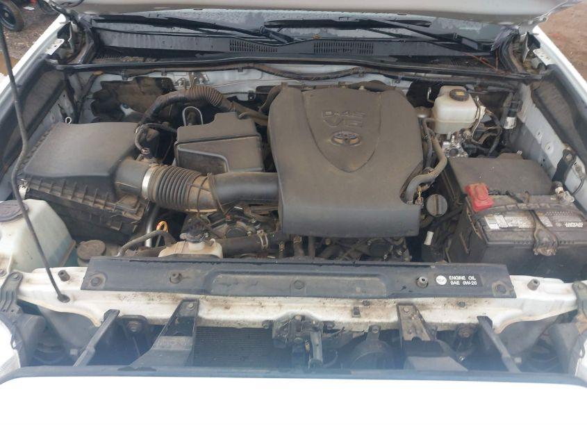 Photo 10 of 2018 Toyota Tacoma TRD OFF ROAD (VIN 5TFDZ5BN9JX030278)