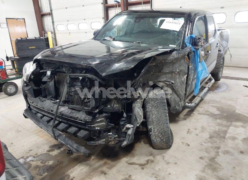 Photo 6 of 2019 Toyota Tacoma TRD OFF ROAD (VIN 5TFDZ5BN9KX043596)