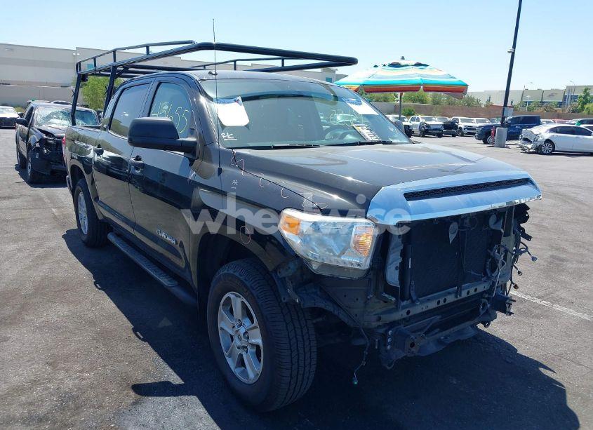2017 Toyota Tundra SR5 4.6L V8 (VIN 5TFEM5F10HX120309) main photo