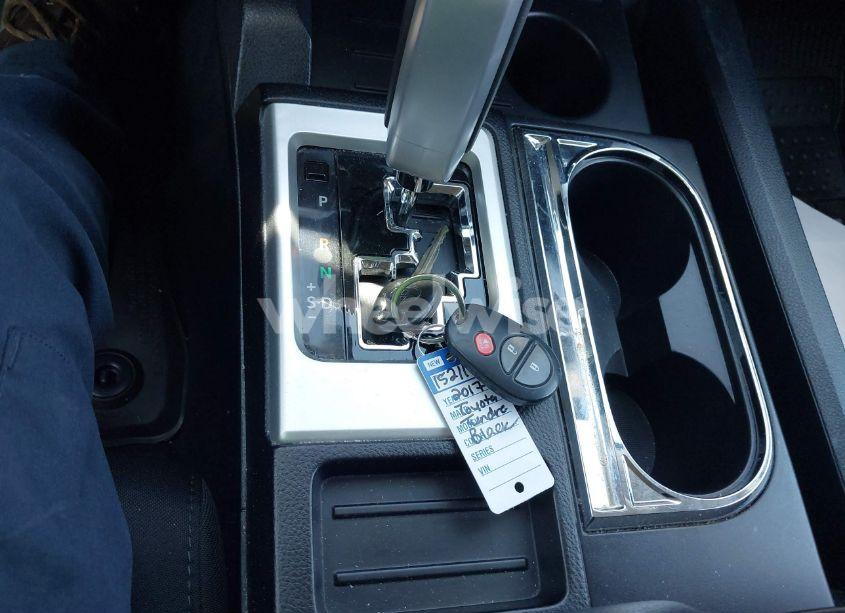 Photo 11 of 2017 Toyota Tundra SR5 4.6L V8 (VIN 5TFEM5F10HX120309)