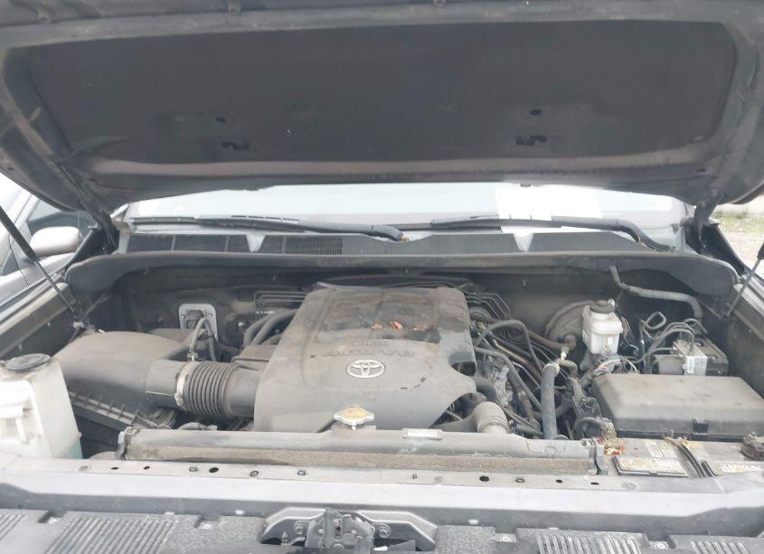 Photo 10 of 2017 Toyota Tundra SR5 4.6L V8 (VIN 5TFEM5F11HX113515)