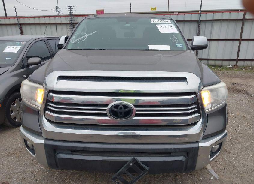 Photo 12 of 2017 Toyota Tundra SR5 4.6L V8 (VIN 5TFEM5F11HX113515)