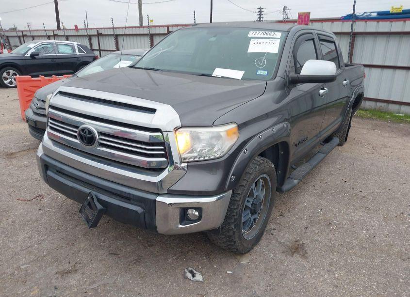 Photo 2 of 2017 Toyota Tundra SR5 4.6L V8 (VIN 5TFEM5F11HX113515)