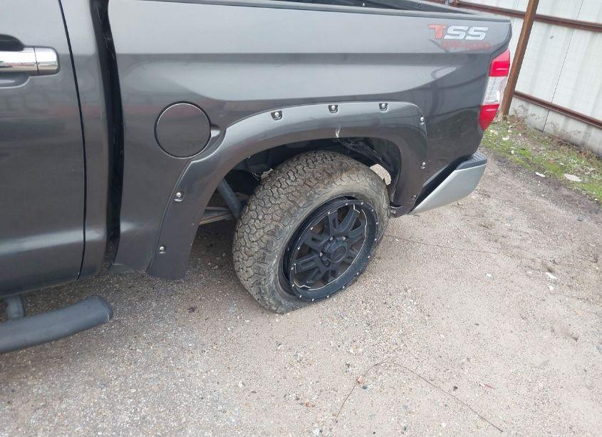 Photo 6 of 2017 Toyota Tundra SR5 4.6L V8 (VIN 5TFEM5F11HX113515)