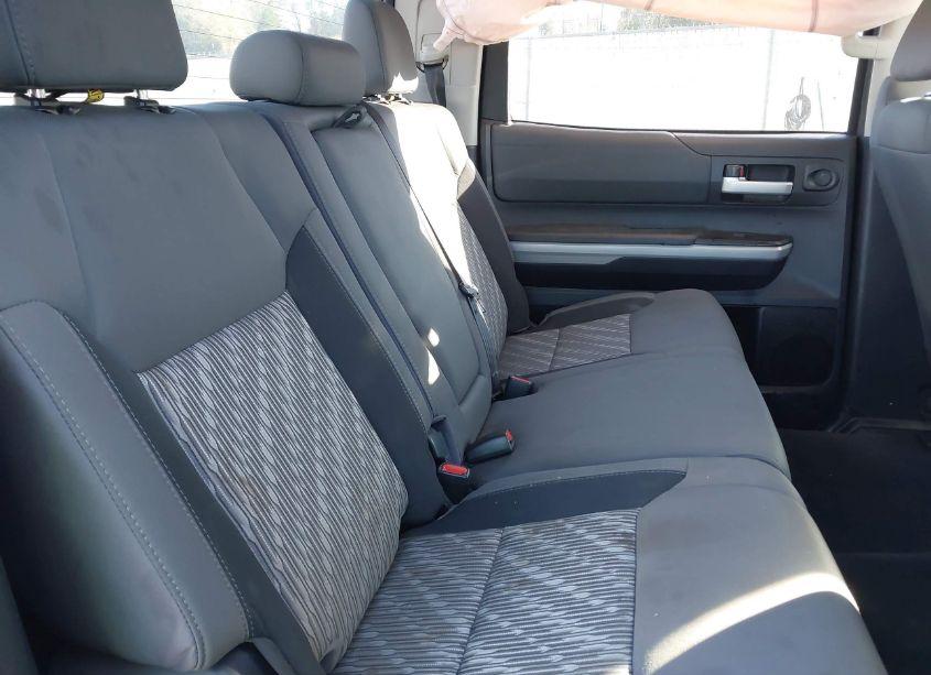 Photo 8 of 2018 Toyota Tundra SR5 4.6L V8 (VIN 5TFEM5F11JX131678)