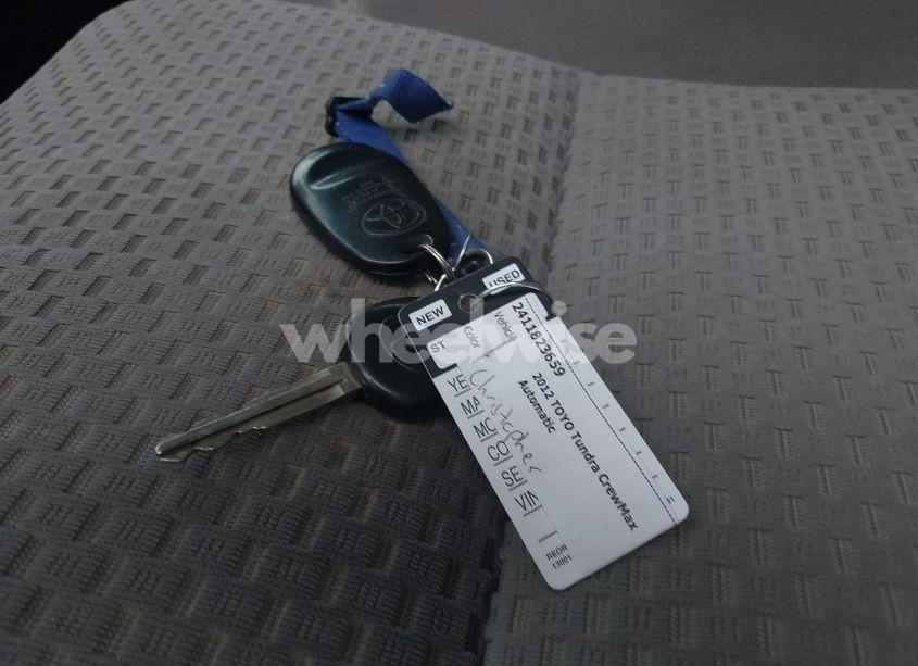 Photo 11 of 2012 Toyota Tundra GRADE 4.6L V8 (VIN 5TFEM5F13CX044268)