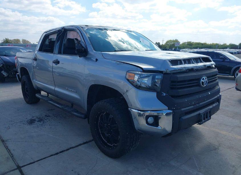 2015 Toyota Tundra SR5 4.6L V8 (VIN 5TFEM5F13FX090431) main photo