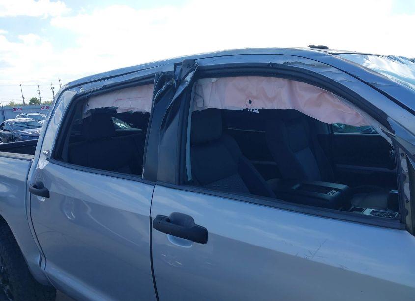 Photo 19 of 2015 Toyota Tundra SR5 4.6L V8 (VIN 5TFEM5F13FX090431)