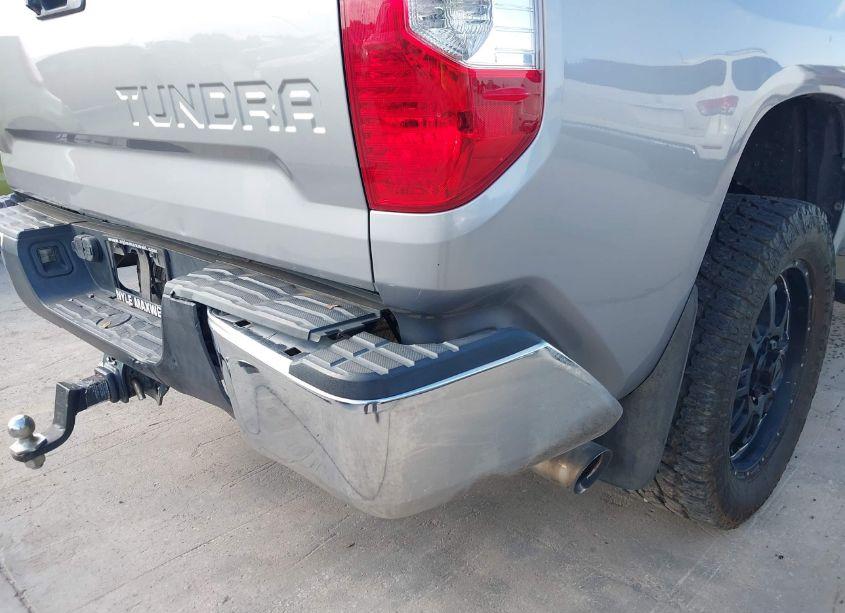 Photo 21 of 2015 Toyota Tundra SR5 4.6L V8 (VIN 5TFEM5F13FX090431)