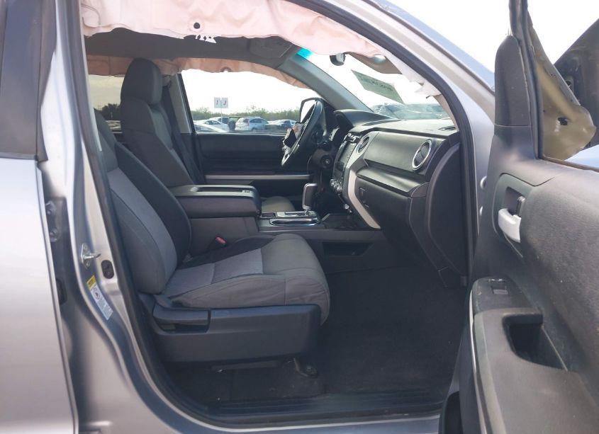 Photo 5 of 2015 Toyota Tundra SR5 4.6L V8 (VIN 5TFEM5F13FX090431)