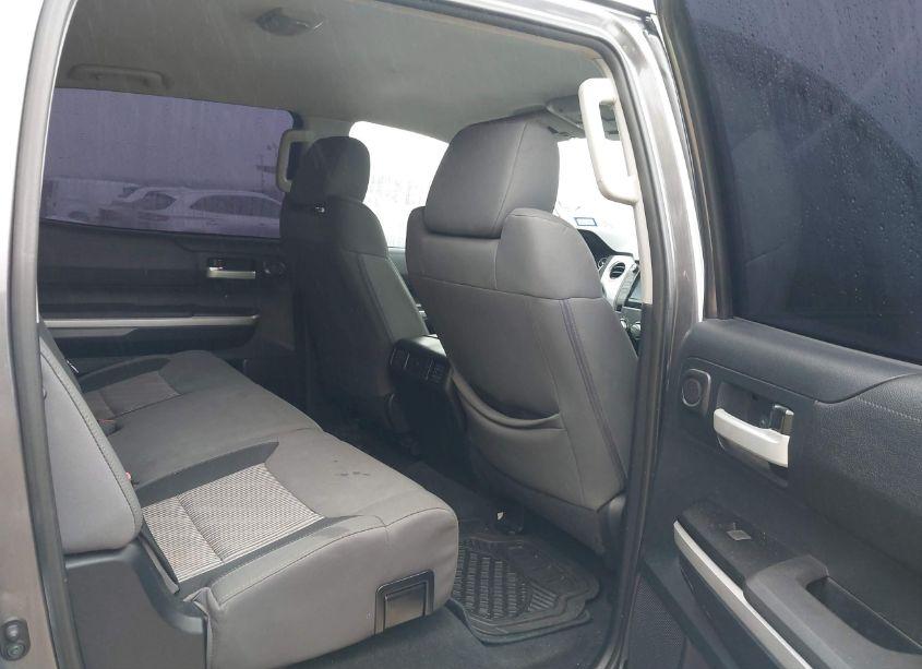 Photo 8 of 2015 Toyota Tundra SR5 4.6L V8 (VIN 5TFEM5F13FX091210)