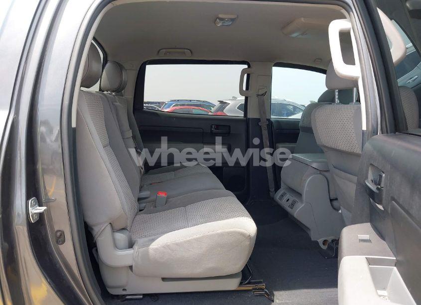 Photo 8 of 2013 Toyota Tundra GRADE 4.6L V8 (VIN 5TFEM5F14DX052476)