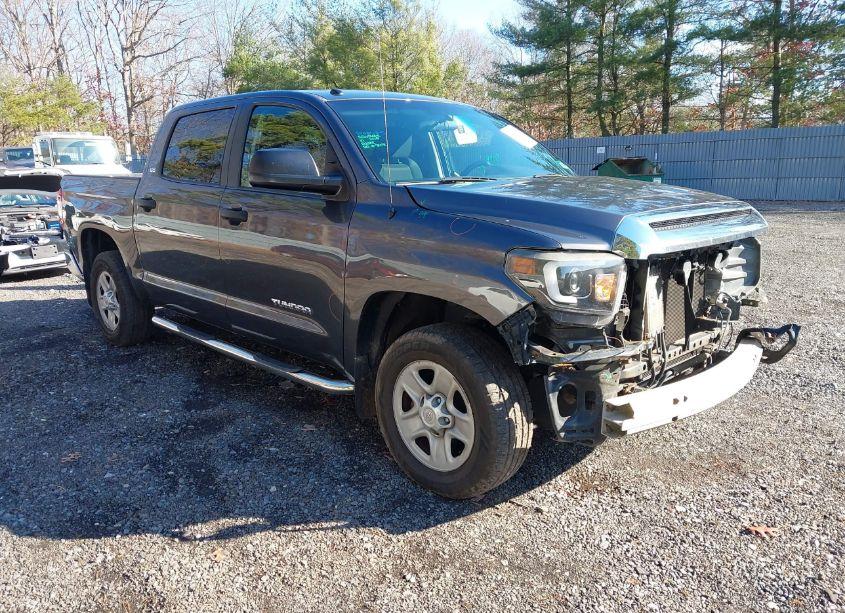 2016 Toyota Tundra SR5 4.6L V8 (VIN 5TFEM5F14GX096000) main photo