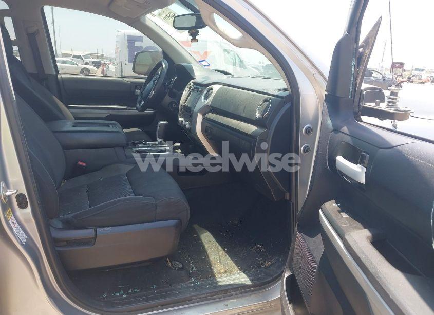 Photo 5 of 2014 Toyota Tundra SR5 4.6L V8 (VIN 5TFEM5F15EX068560)