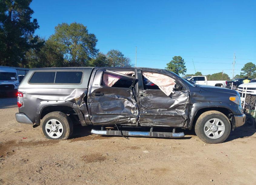 Photo 14 of 2017 Toyota Tundra SR5 4.6L V8 (VIN 5TFEM5F15HX112741)