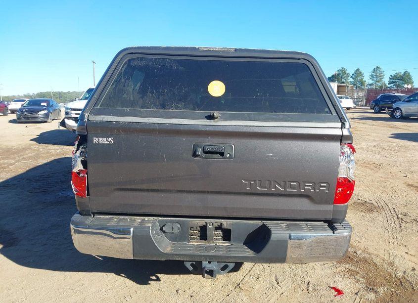 Photo 17 of 2017 Toyota Tundra SR5 4.6L V8 (VIN 5TFEM5F15HX112741)