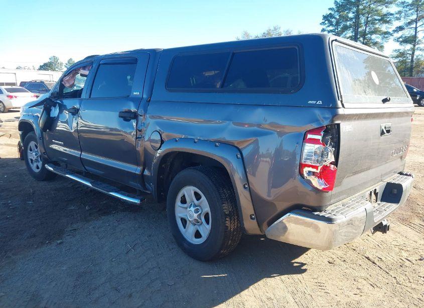 Photo 3 of 2017 Toyota Tundra SR5 4.6L V8 (VIN 5TFEM5F15HX112741)