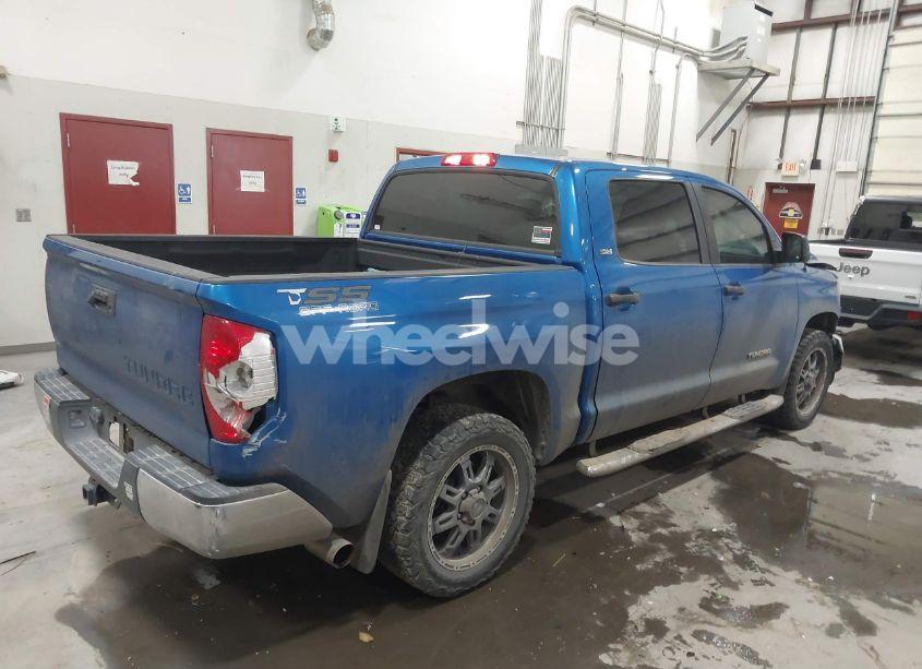 Photo 4 of 2018 Toyota Tundra SR5 4.6L V8 (VIN 5TFEM5F15JX131991)