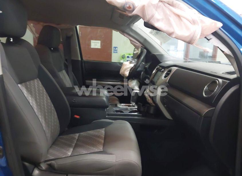 Photo 5 of 2018 Toyota Tundra SR5 4.6L V8 (VIN 5TFEM5F15JX131991)