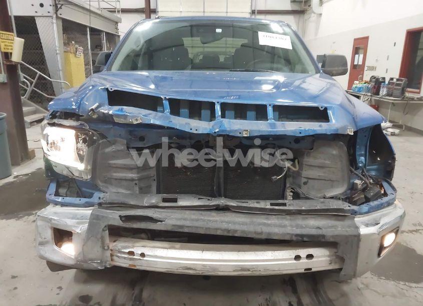 Photo 6 of 2018 Toyota Tundra SR5 4.6L V8 (VIN 5TFEM5F15JX131991)