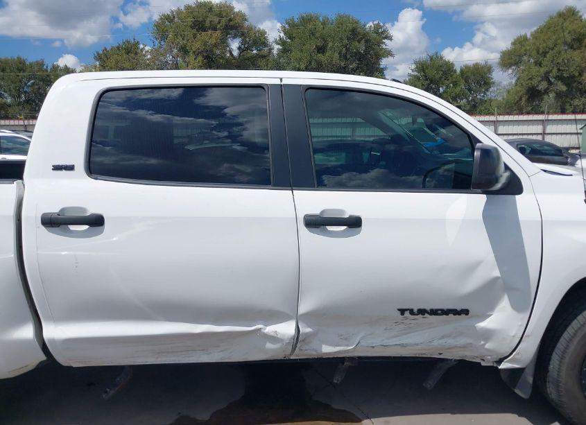 Photo 13 of 2018 Toyota Tundra SR5 4.6L V8 (VIN 5TFEM5F15JX134440)