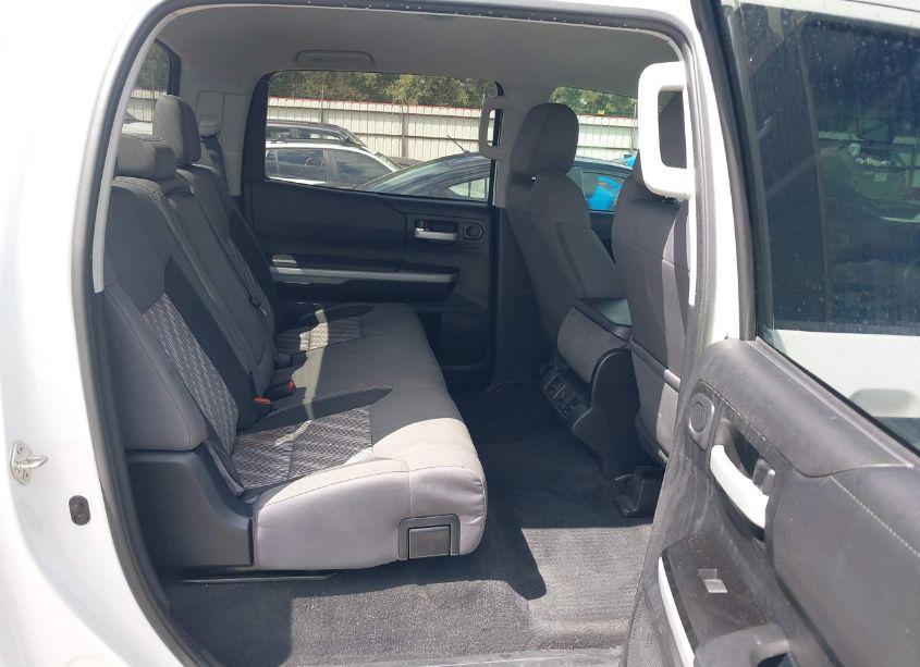 Photo 8 of 2018 Toyota Tundra SR5 4.6L V8 (VIN 5TFEM5F15JX134440)