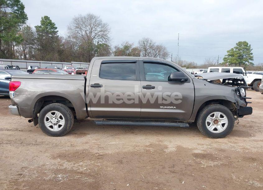 Photo 13 of 2011 Toyota Tundra GRADE 4.6L V8 (VIN 5TFEM5F17BX033644)