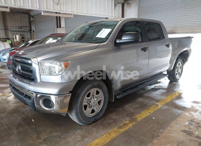 Photo 2 of 2013 Toyota Tundra GRADE 4.6L V8 (VIN 5TFEM5F17DX055081)