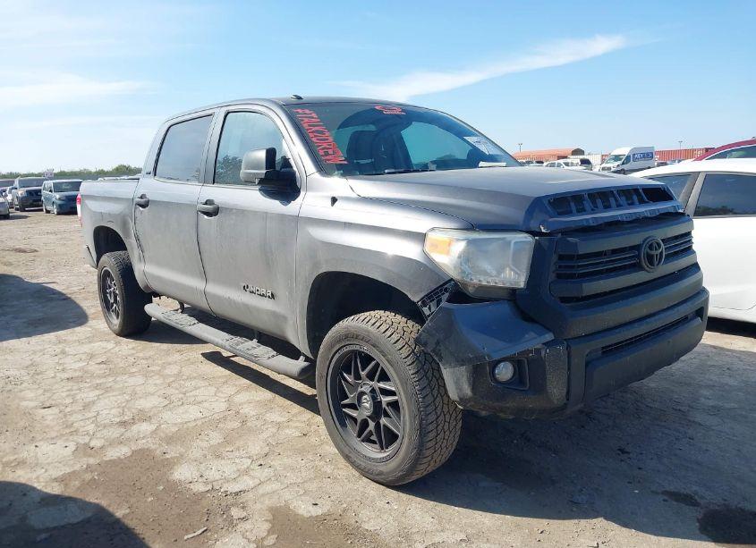 2016 Toyota Tundra SR5 4.6L V8 (VIN 5TFEM5F17GX105658) main photo
