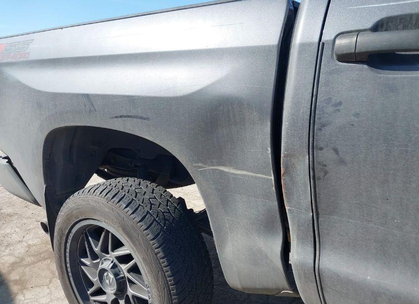 Photo 17 of 2016 Toyota Tundra SR5 4.6L V8 (VIN 5TFEM5F17GX105658)