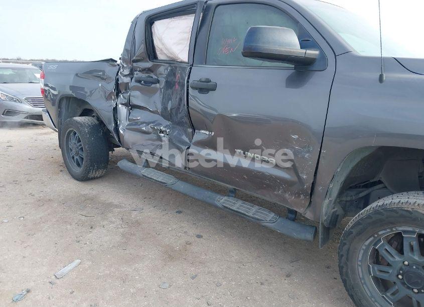 Photo 6 of 2014 Toyota Tundra SR5 4.6L V8 (VIN 5TFEM5F18EX076118)