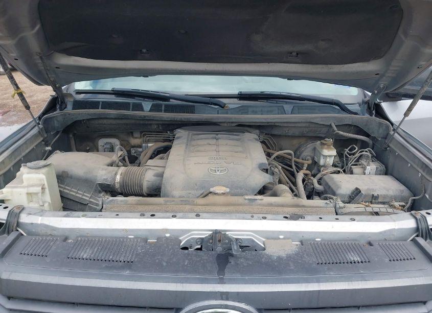 Photo 10 of 2015 Toyota Tundra SR5 4.6L V8 (VIN 5TFEM5F18FX092871)