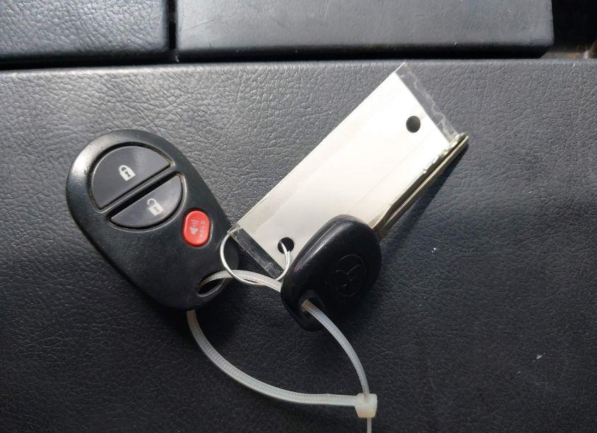 Photo 11 of 2015 Toyota Tundra SR5 4.6L V8 (VIN 5TFEM5F18FX092871)