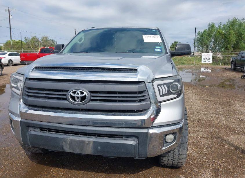 Photo 12 of 2015 Toyota Tundra SR5 4.6L V8 (VIN 5TFEM5F18FX092871)