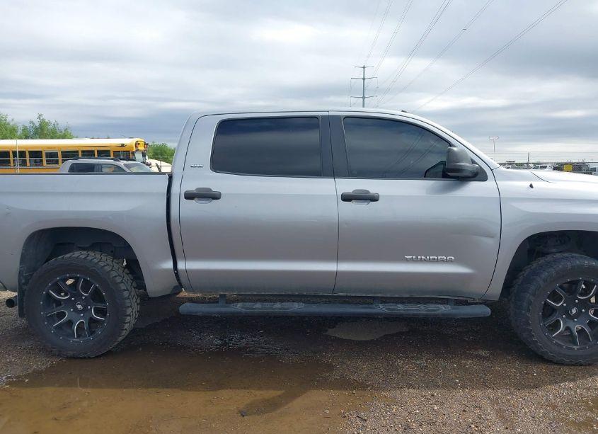 Photo 13 of 2015 Toyota Tundra SR5 4.6L V8 (VIN 5TFEM5F18FX092871)