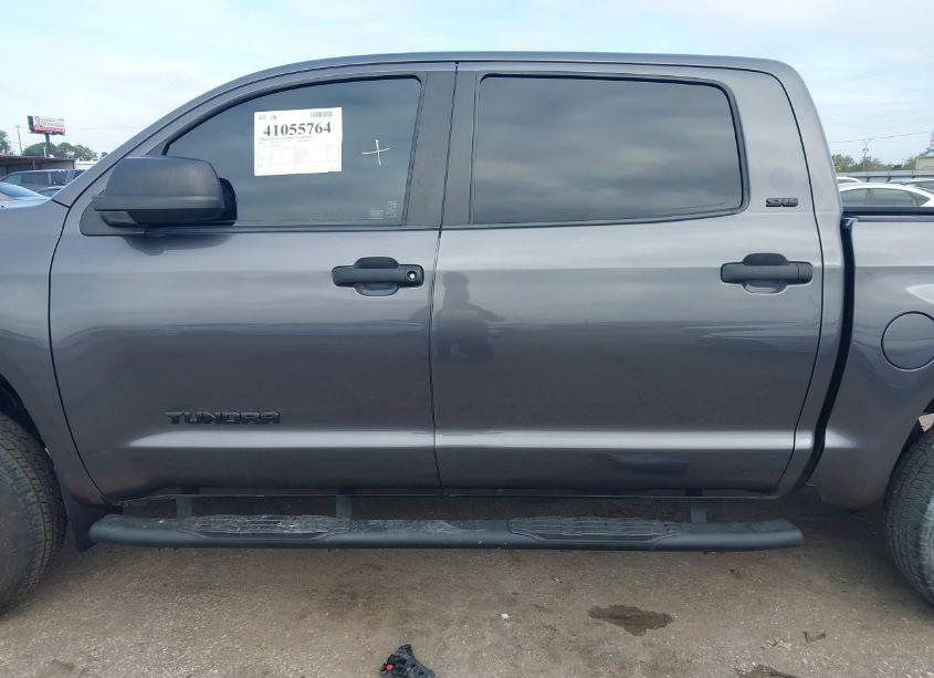 Photo 14 of 2018 Toyota Tundra SR5 4.6L V8 (VIN 5TFEM5F18JX127742)
