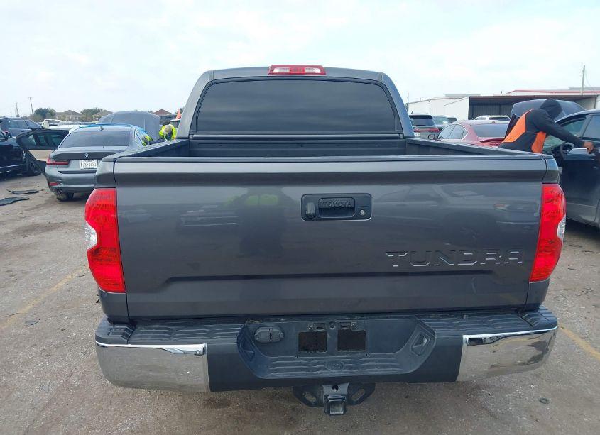 Photo 16 of 2018 Toyota Tundra SR5 4.6L V8 (VIN 5TFEM5F18JX127742)