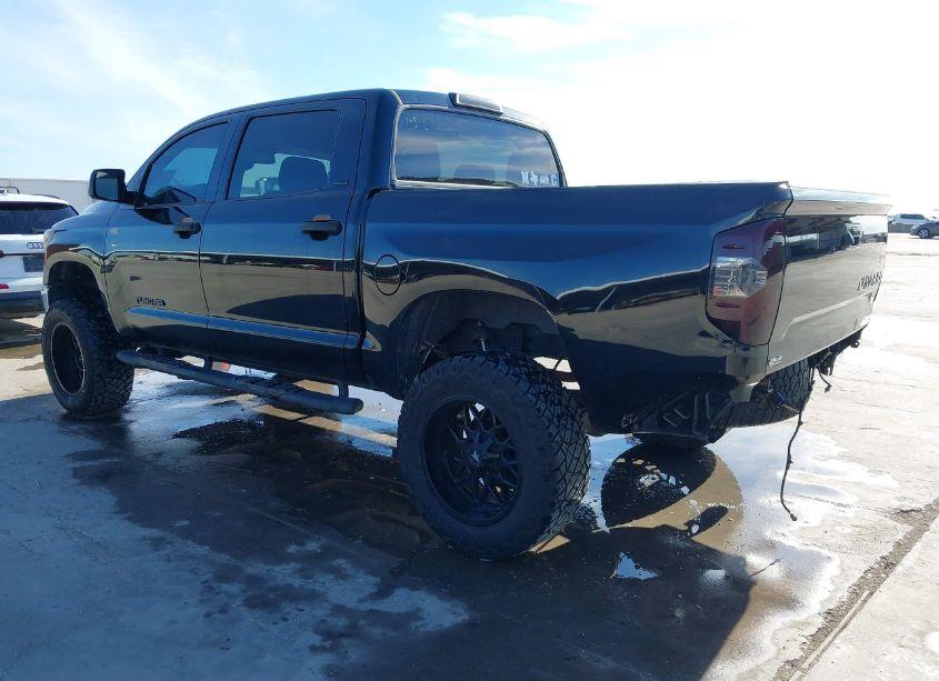 Photo 3 of 2018 Toyota Tundra SR5 4.6L V8 (VIN 5TFEM5F18JX131046)