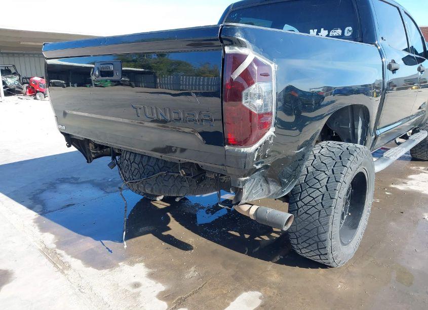 Photo 6 of 2018 Toyota Tundra SR5 4.6L V8 (VIN 5TFEM5F18JX131046)