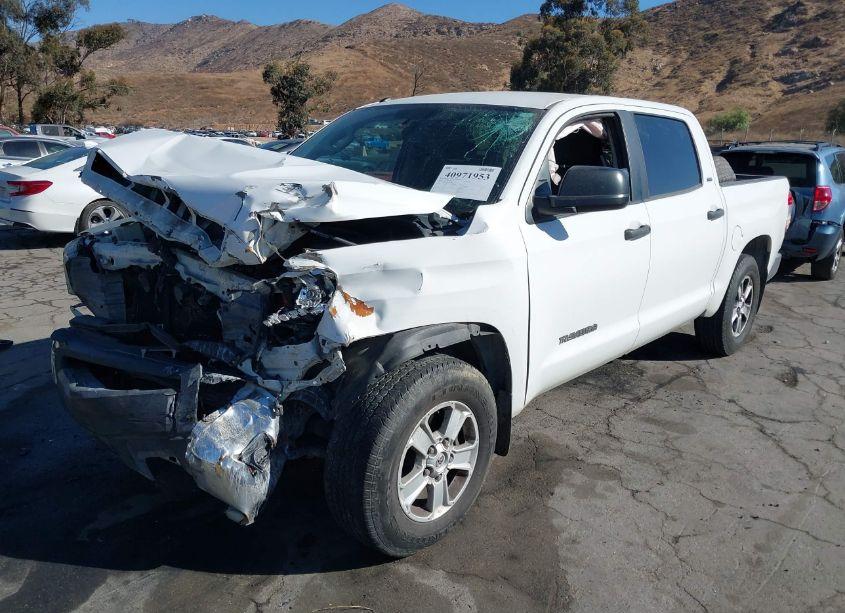Photo 2 of 2016 Toyota Tundra SR5 4.6L V8 (VIN 5TFEM5F19GX105967)
