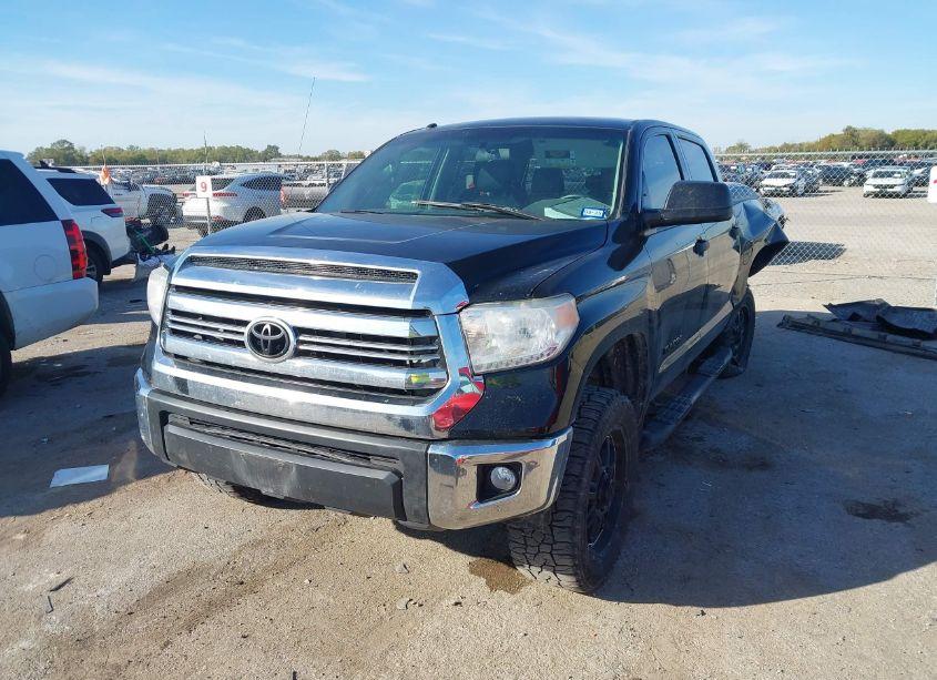 Photo 2 of 2017 Toyota Tundra SR5 4.6L V8 (VIN 5TFEM5F19HX117604)