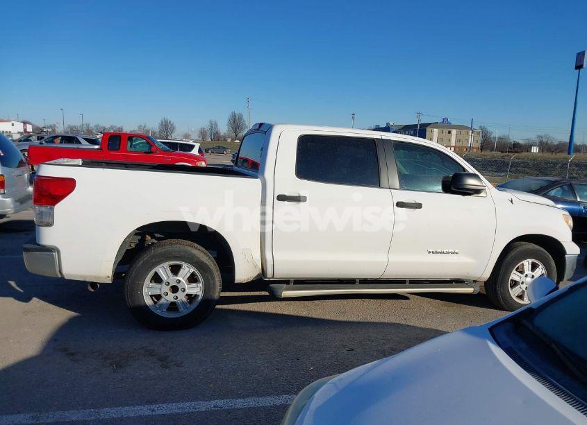 Photo 13 of 2011 Toyota Tundra GRADE 4.6L V8 (VIN 5TFEM5F1XBX030902)