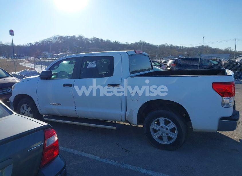 Photo 14 of 2011 Toyota Tundra GRADE 4.6L V8 (VIN 5TFEM5F1XBX030902)