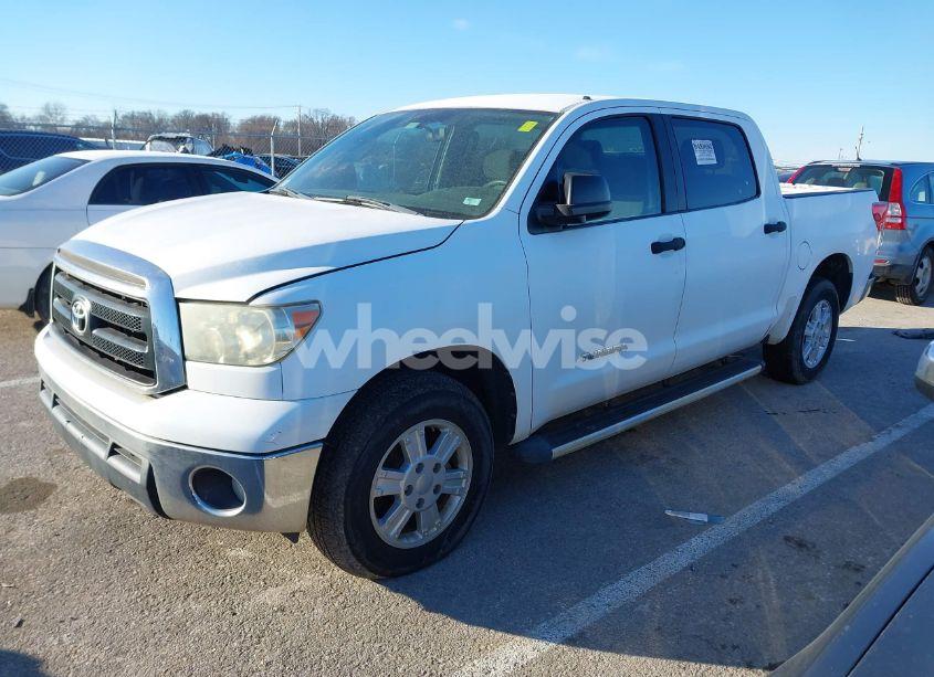 Photo 2 of 2011 Toyota Tundra GRADE 4.6L V8 (VIN 5TFEM5F1XBX030902)