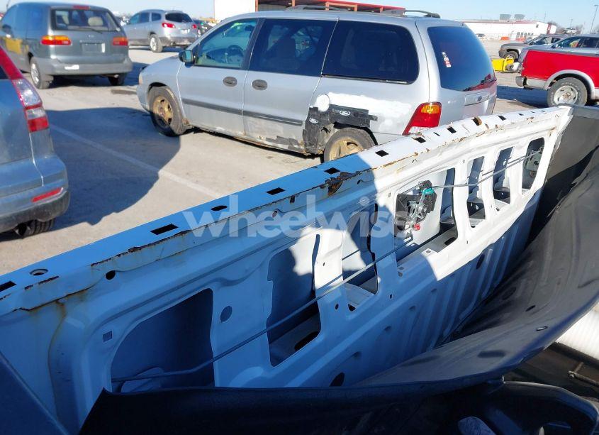 Photo 6 of 2011 Toyota Tundra GRADE 4.6L V8 (VIN 5TFEM5F1XBX030902)