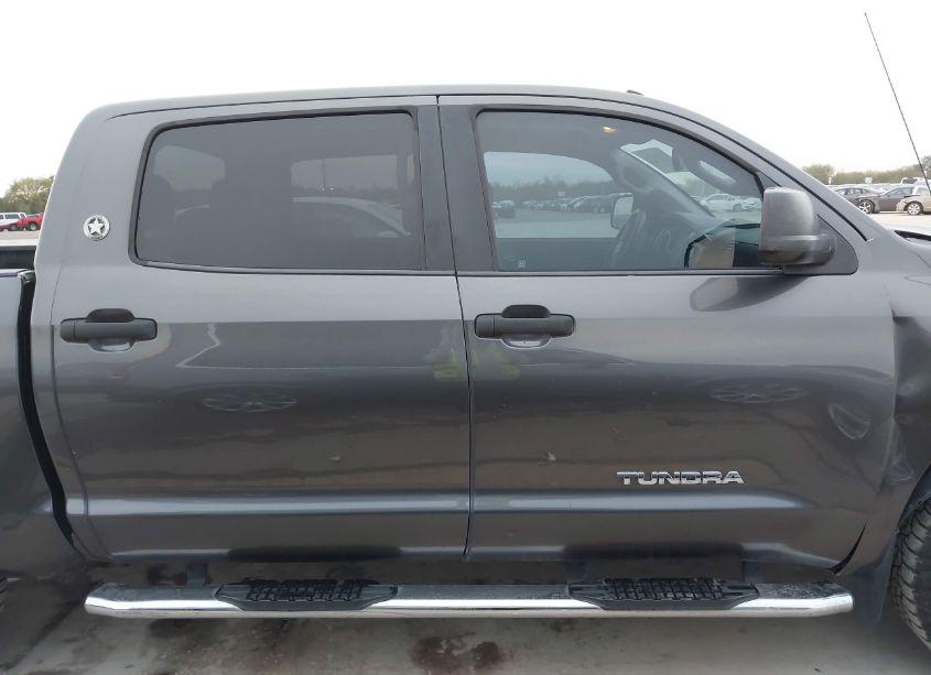 Photo 13 of 2012 Toyota Tundra GRADE 4.6L V8 (VIN 5TFEM5F1XCX049564)