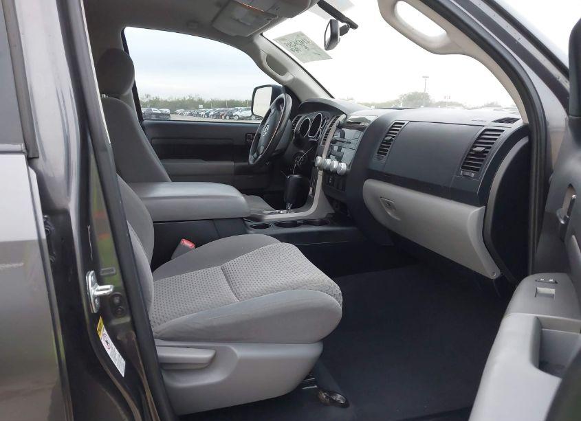 Photo 5 of 2012 Toyota Tundra GRADE 4.6L V8 (VIN 5TFEM5F1XCX049564)