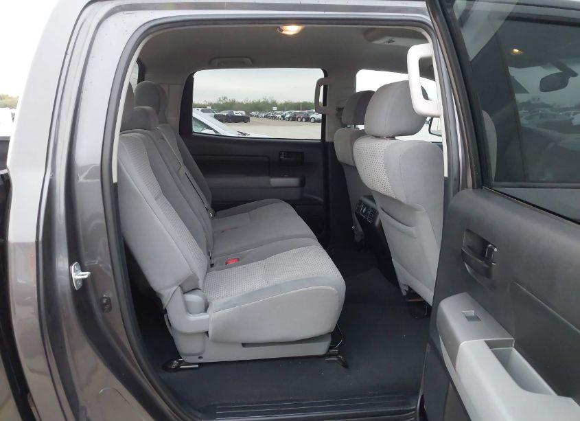 Photo 8 of 2012 Toyota Tundra GRADE 4.6L V8 (VIN 5TFEM5F1XCX049564)