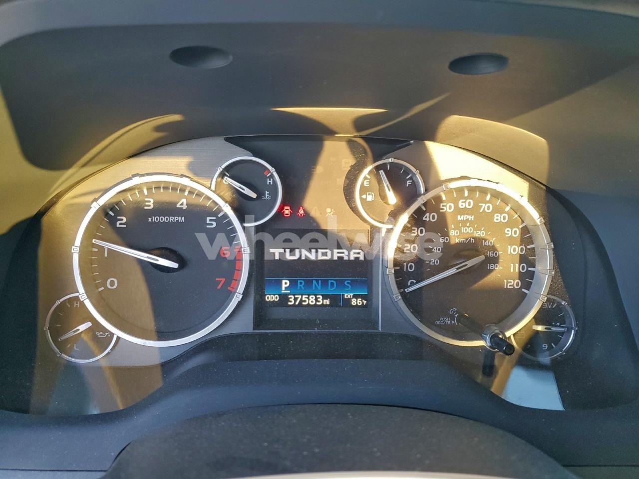 Photo 9 of 2017 TOYOTA TUNDRA CREWMAX SR5 (VIN 5TFEM5F1XHX119426)