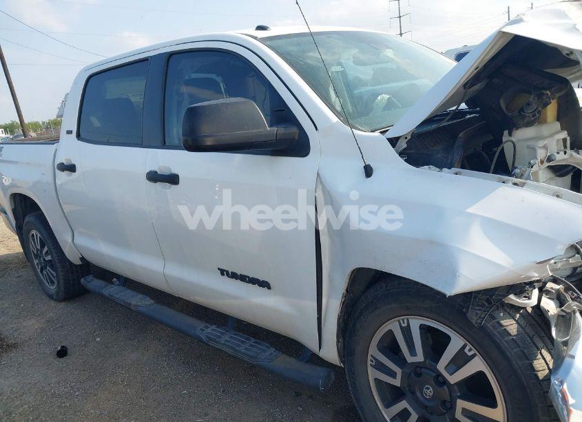 Photo 14 of 2019 Toyota Tundra SR5 4.6L V8 (VIN 5TFEM5F1XKX135763)